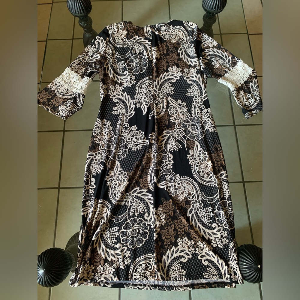 Glamour Black and Brown Floral Dress - Picture 3 of 7